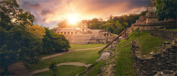 Mexican temple complexes of the Maya